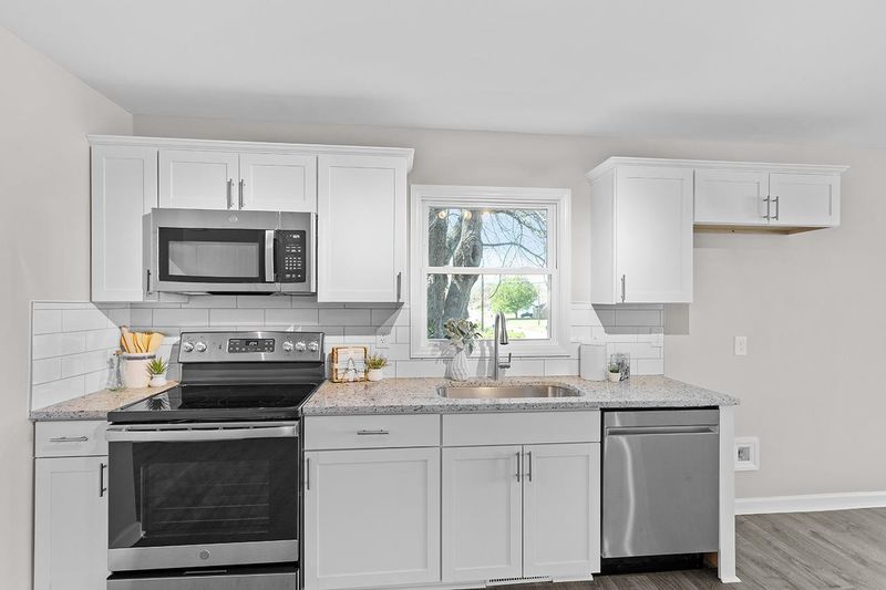 289 Christopher Dr, Burlington, NC 27217