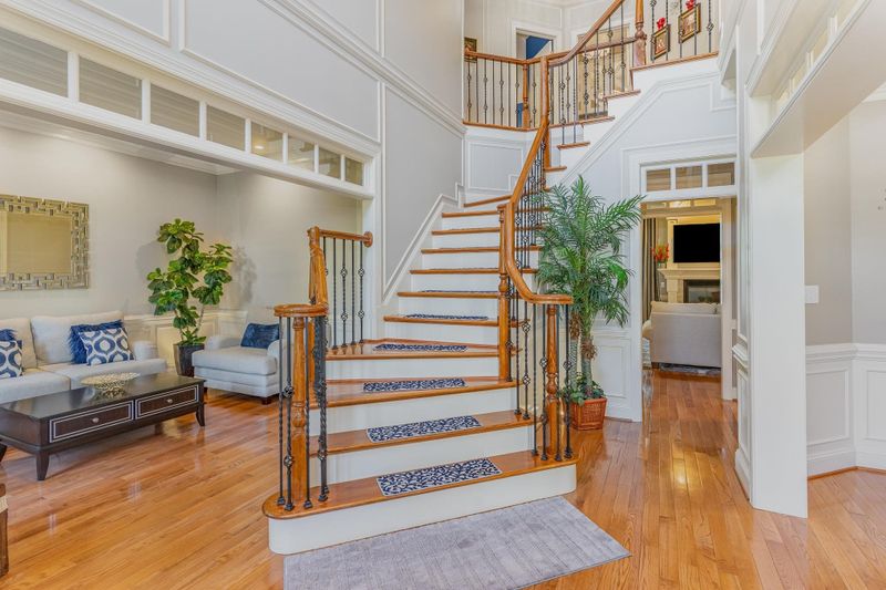 2900 Elmgate Way, Raleigh, NC 27614