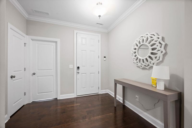 2913 Mavisbank Cir, Apex, NC 27502
