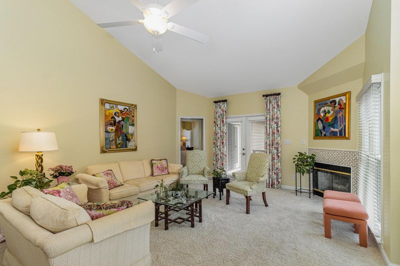 313 Boltstone Ct, Cary, NC 27513