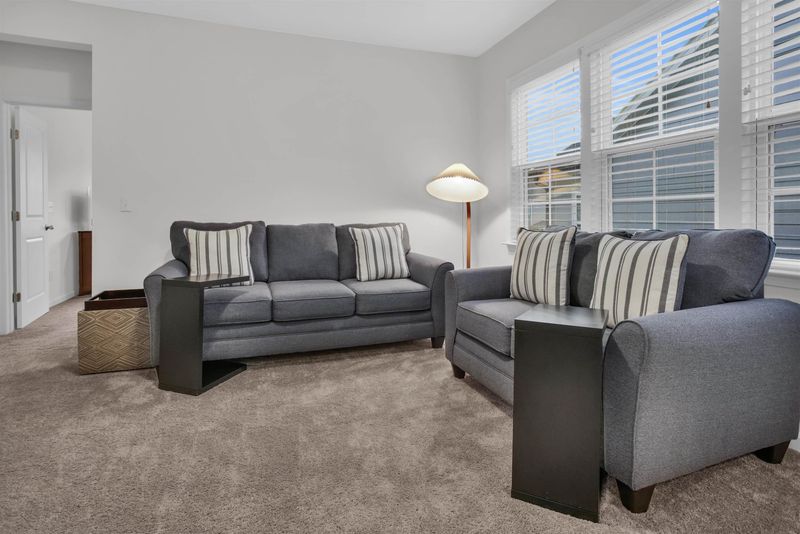 321 Ivy Arbor Way, Holly Springs, NC 27540