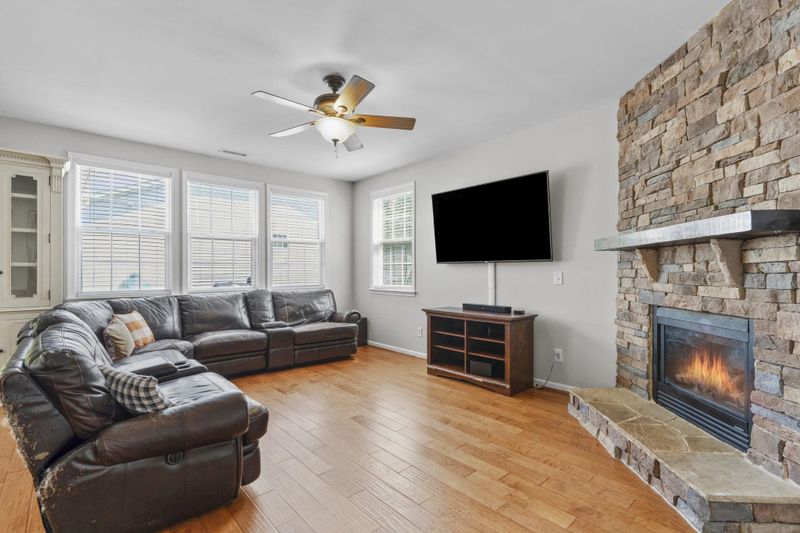 324 Apple Drupe Way, Holly Springs, NC 27540