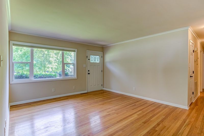 3521 Lynn Rd, Raleigh, NC 27613