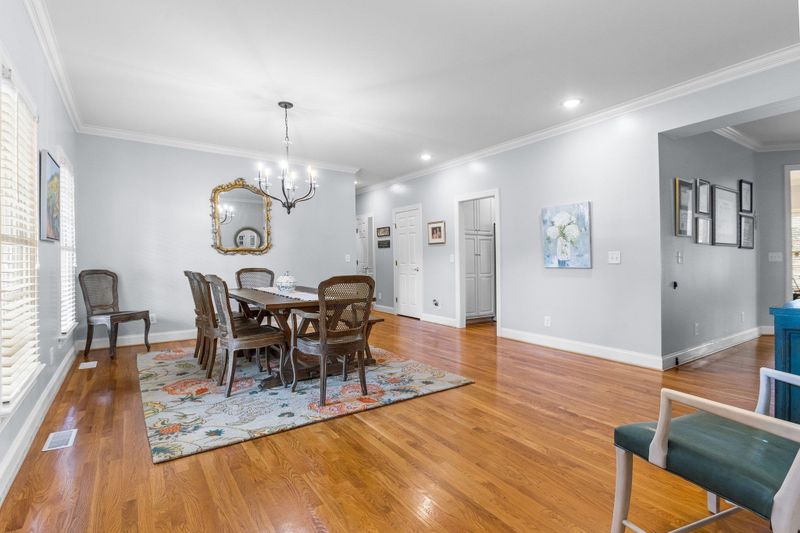 3542 Liberty Dr, Burlington, NC 27215