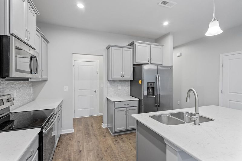 3657 Durwood Ln, Raleigh, NC 27604