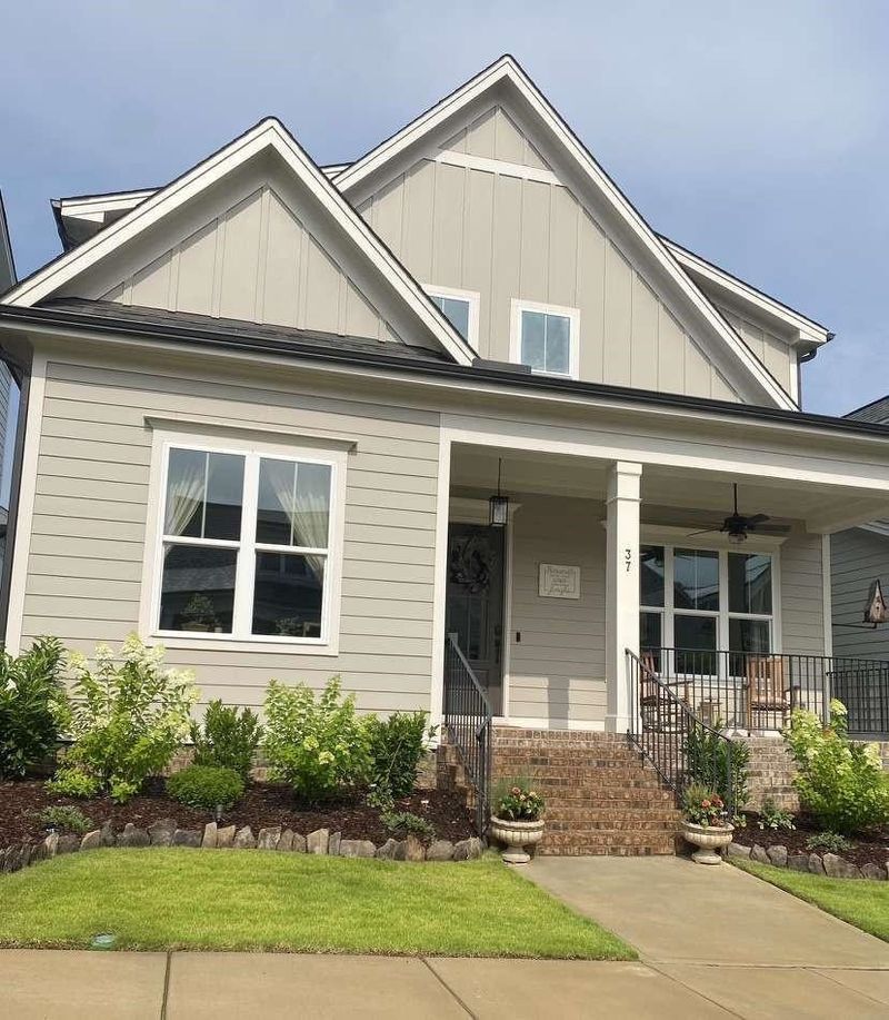 37 Pineland St, Chapel Hill, NC 27516
