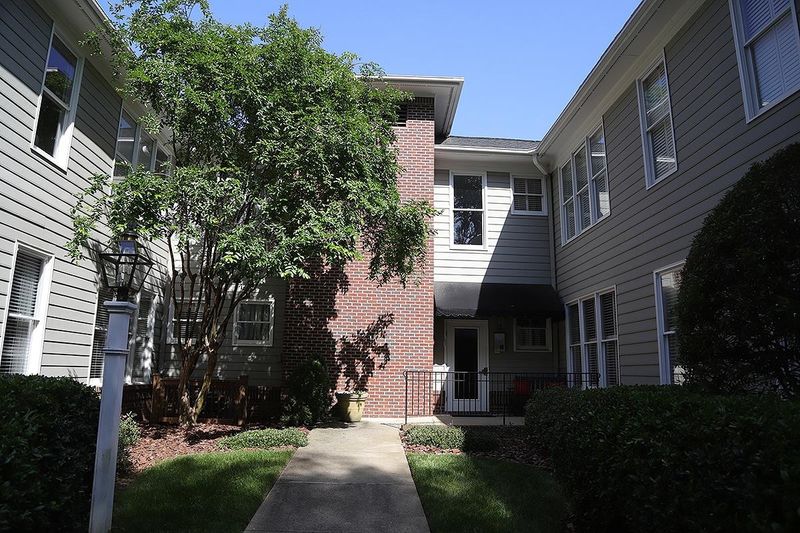 3701 Holly Ln #204, Raleigh, NC 27612