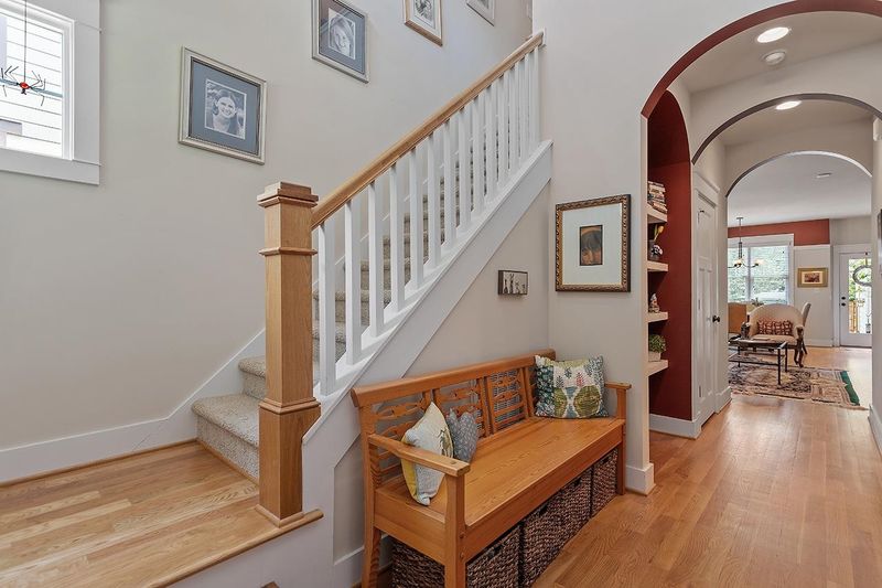 3857 Durham Dr, Durham, NC 27707