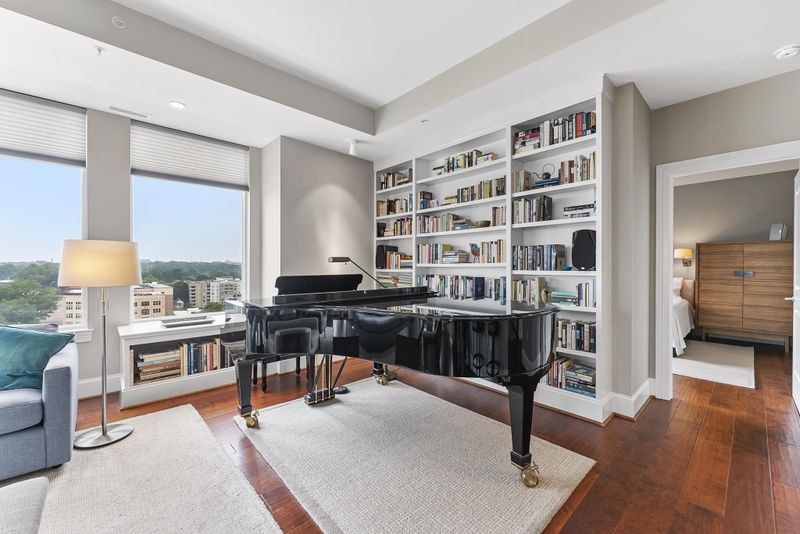 400 W North St #1206, Raleigh, NC 27603