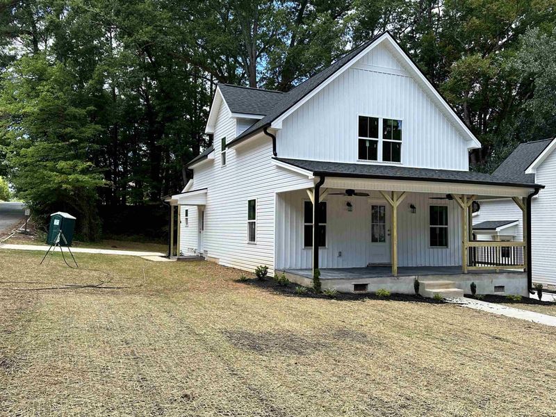 403 Matthews Cir, Clayton, NC 27520