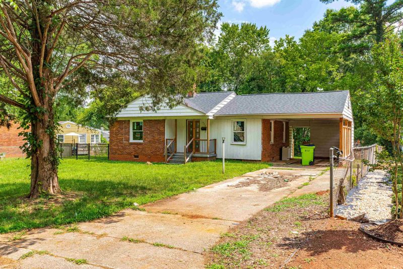 405 Lamont St, Raleigh, NC 27610