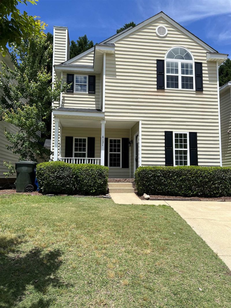 4121 Beaufain St, Raleigh, NC 27604