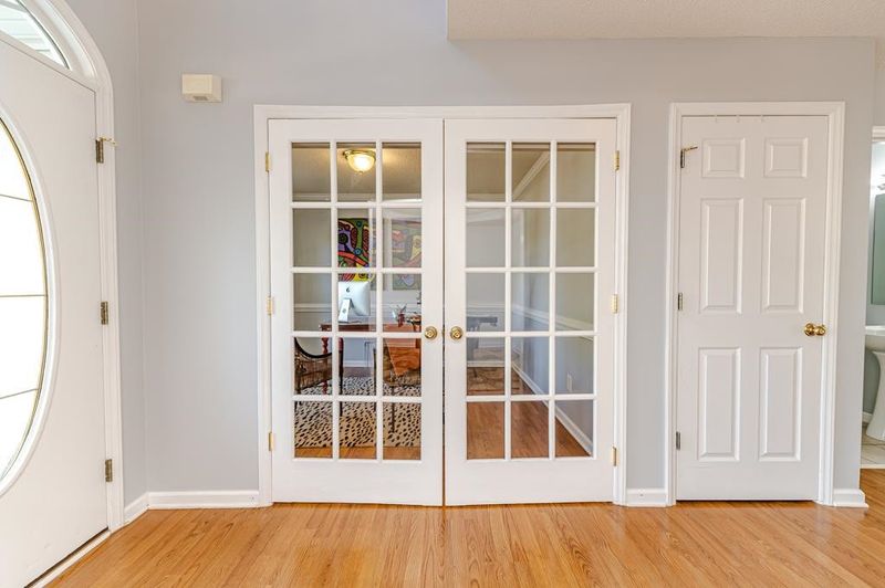 42 Ridgeway Ct, Sanford, NC 27332