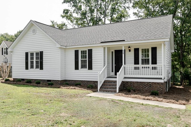 429 Plantation Rd, Clayton, NC 27520