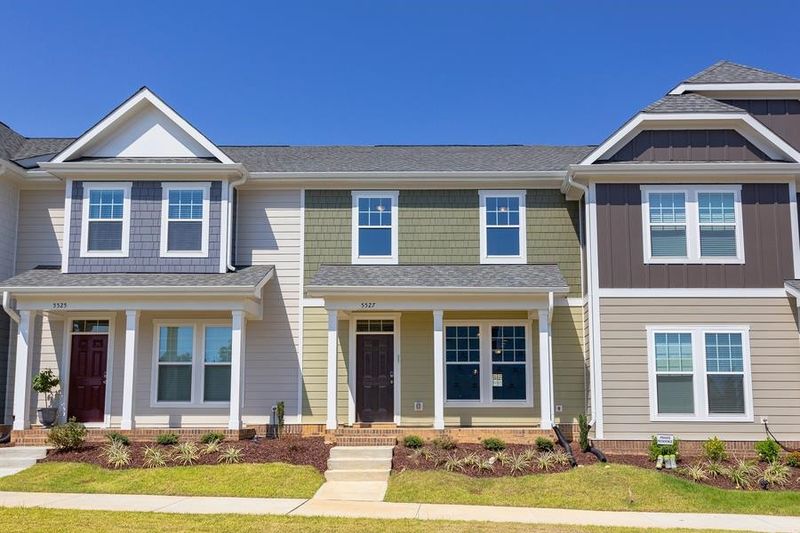 4913 Crescent Square St #2416, Raleigh, NC 27616