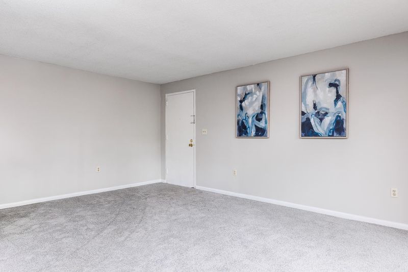 500 Umstead Dr #B103, Chapel Hill, NC 27516