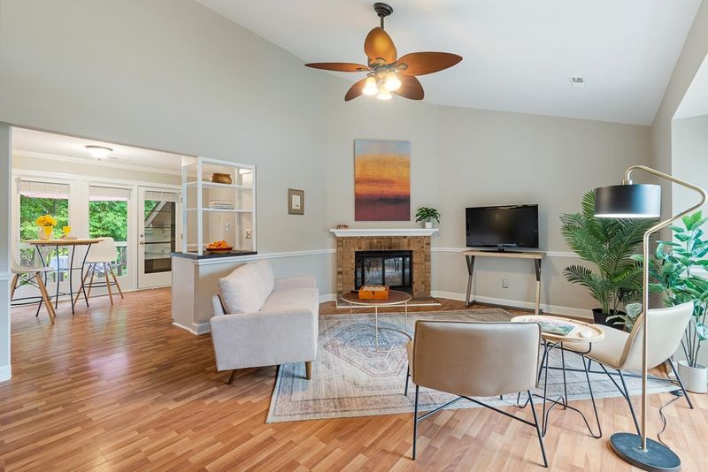 500 W Woodcroft Pw #7 B, Durham, NC 27713
