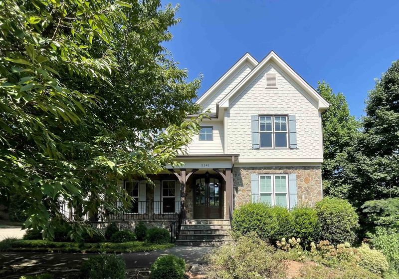 5141 Collingswood Dr, Raleigh, NC 27609