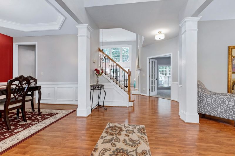 5438 Wind Mountain Ln, Raleigh, NC 27613