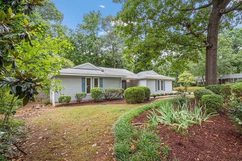 5809 Partridge Ln, Raleigh, NC 27609