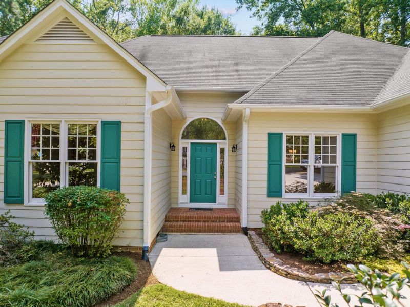 6 Wyndham Pl, Durham, NC 27705