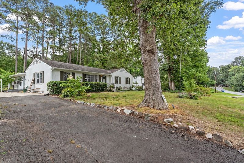 6407 Amhurst Rd, Durham, NC 27713