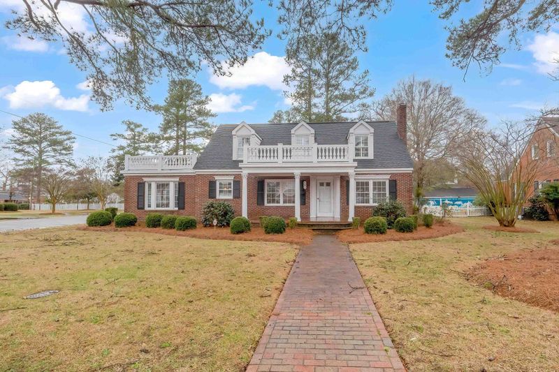 701 W Main St, Benson, NC 27504