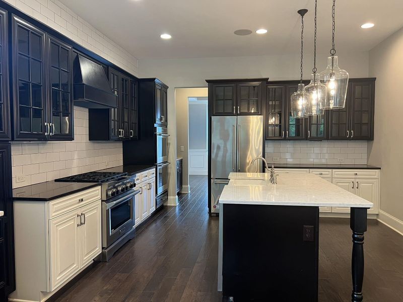 701 Peninsula Forest Pl, Cary, NC 27519