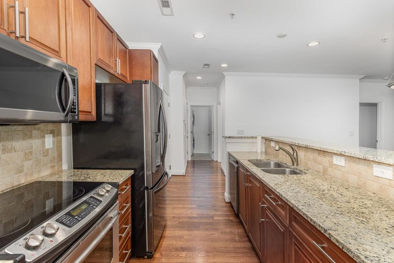 7250 N Nc 751 Hw #1206, Durham, NC 27707