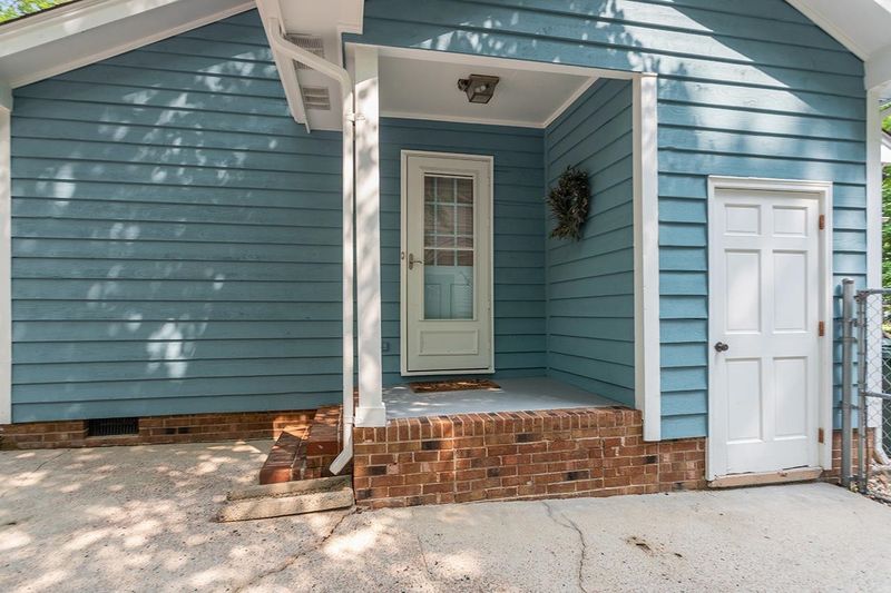7404 Mill Ridge Rd, Raleigh, NC 27613