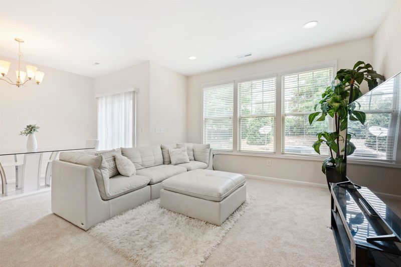 7736 Weathered Oak Way, Raleigh, NC 27616