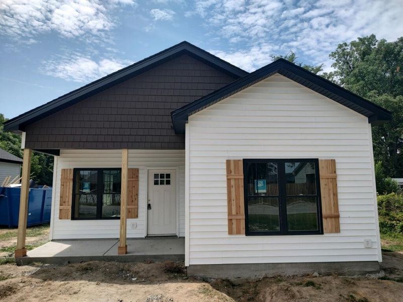 807 B Peedin St, Selma, NC 27576