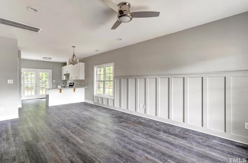 807 B Peedin St, Selma, NC 27576