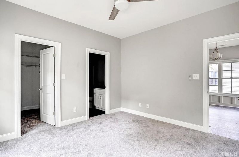 807 B Peedin St, Selma, NC 27576