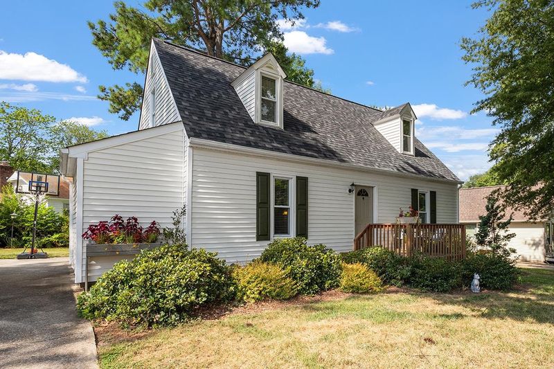 810 Olive St, Apex, NC 27502