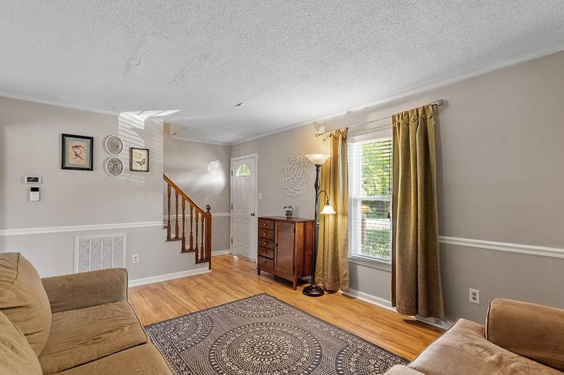 810 Olive St, Apex, NC 27502