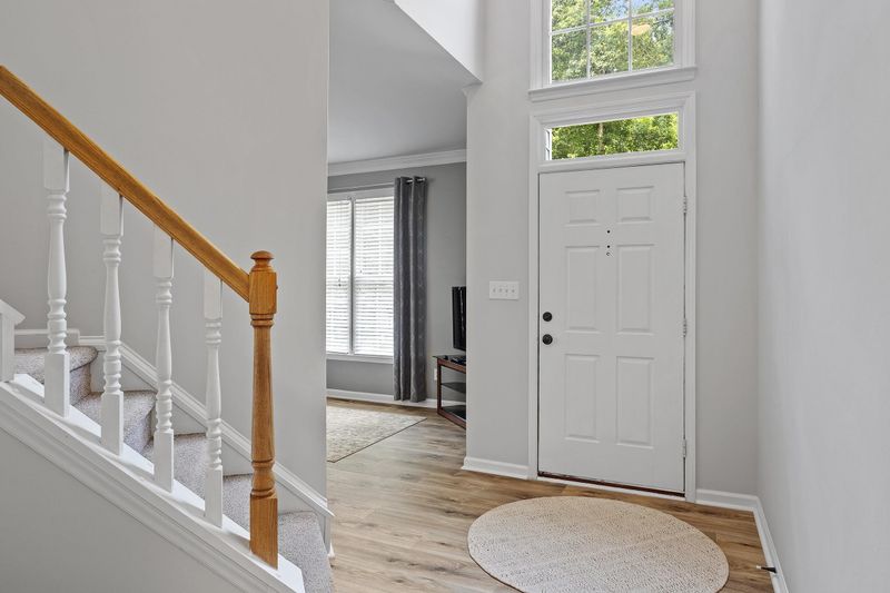 8133 Knebworth Ct, Raleigh, NC 27613