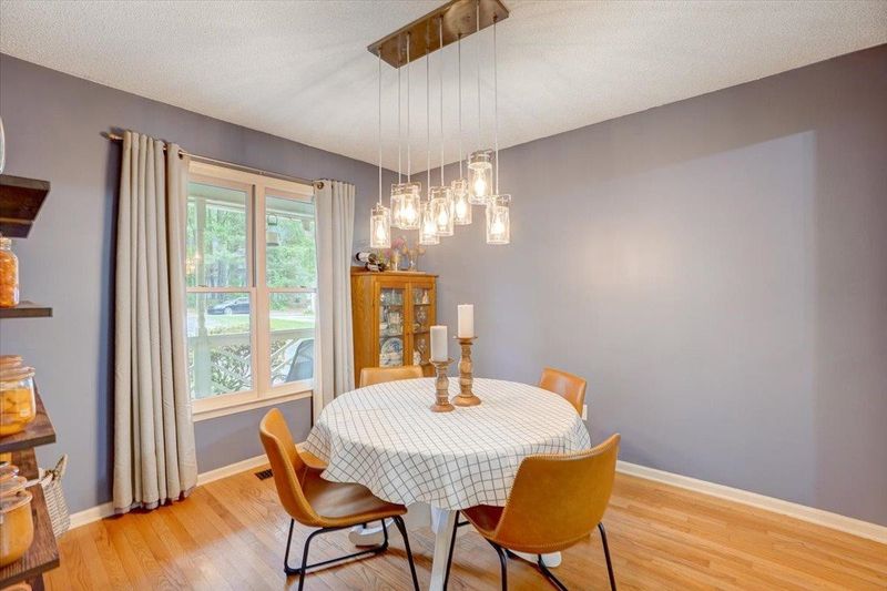 814 Greyson Dr, Durham, NC 27703