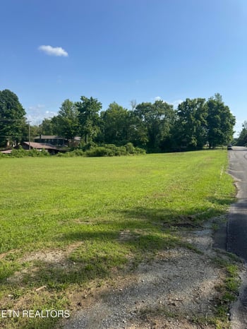 .947 ac Washington Ave, Etowah, TN 37331