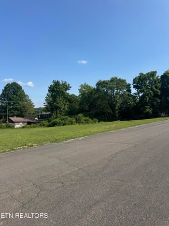 .947 ac Washington Ave, Etowah, TN 37331
