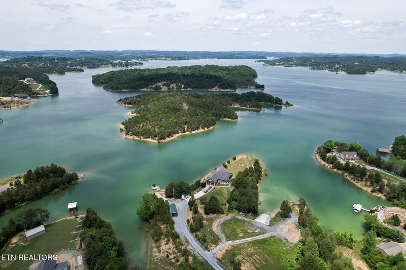 0 0 Douglas Lake Is, Sevierville, TN 37876