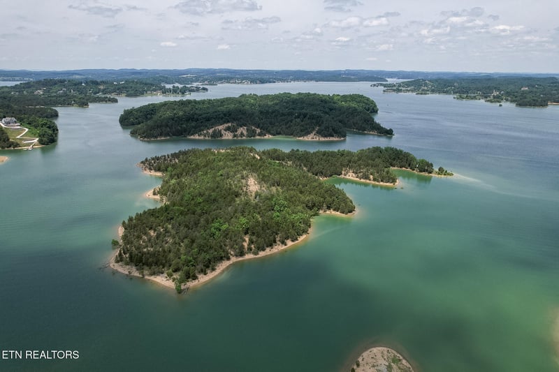 0 0 Douglas Lake Is, Sevierville, TN 37876