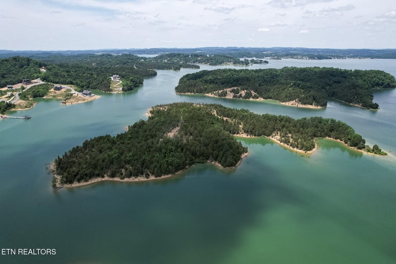 0 0 Douglas Lake Is, Sevierville, TN 37876
