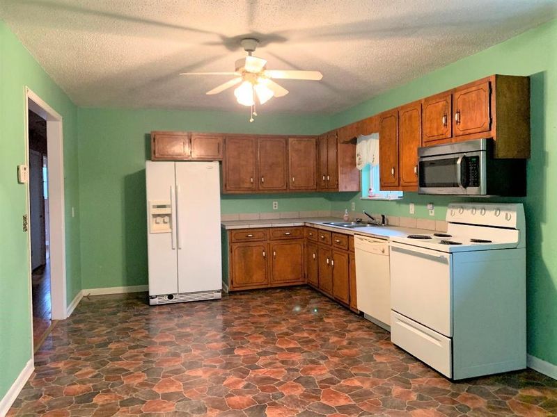 0 1211 8th St, Etowah, TN 37331