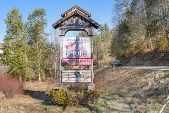 0 849 Glades Rd, Gatlinburg, TN 37738