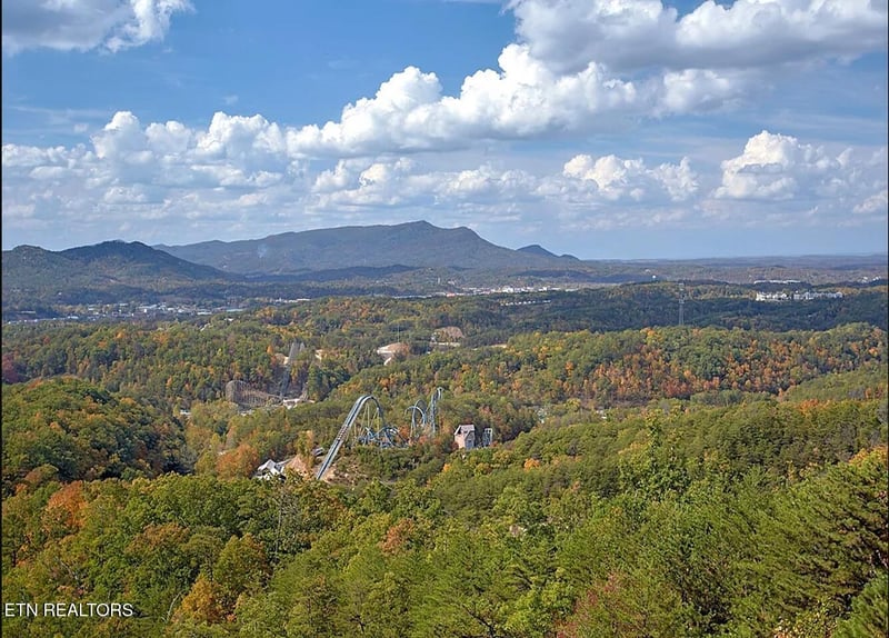 0 Breezey Ridge Dr, Sevierville, TN 37876