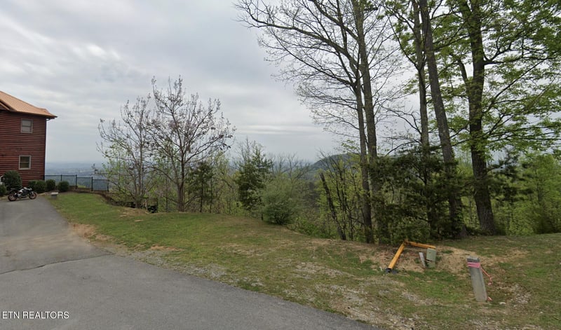 0 Breezey Ridge Dr, Sevierville, TN 37876