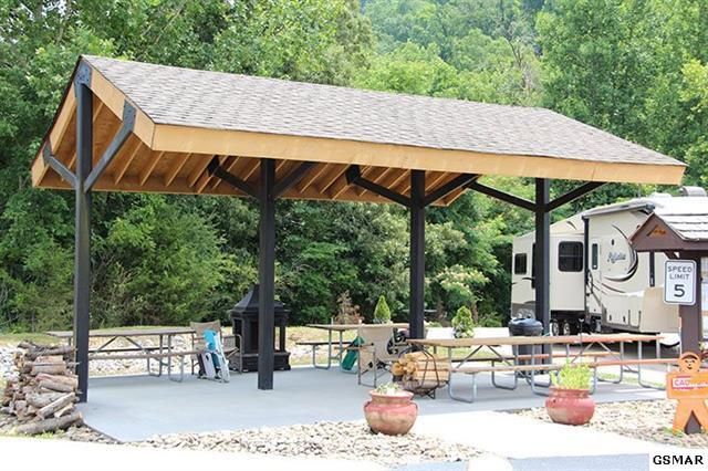 0 Brook Bend Way, Pigeon Forge, TN 37863