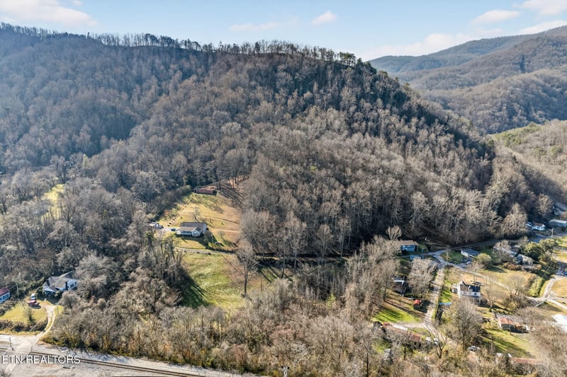 0 Butcher Ln, Rocky Top, TN 37769