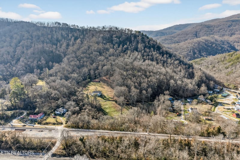 0 Butcher Ln, Rocky Top, TN 37769